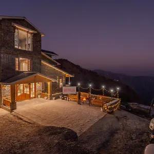 Saffronstays Alpine Blue-6 Bhk With Private Deck And Valley Views From Each Villa Shimla